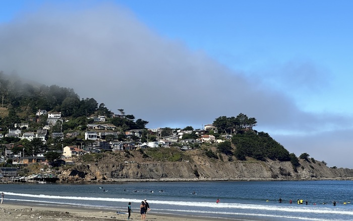 Dramatic coastal bluffs at Pacifica State Beach