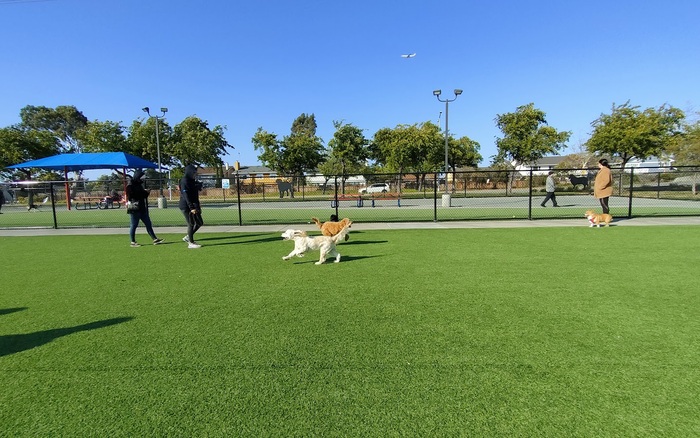 Foster City Dog Park (Edgewater Bark Park) off-leash dog area in Foster City
